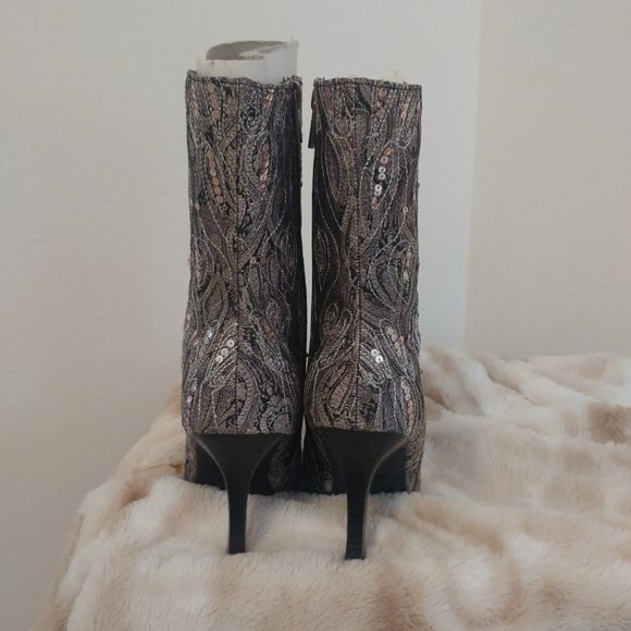 Anne Michelle Kerber Brocade Boots - Size 8 NWOB - Picture 8 of 9